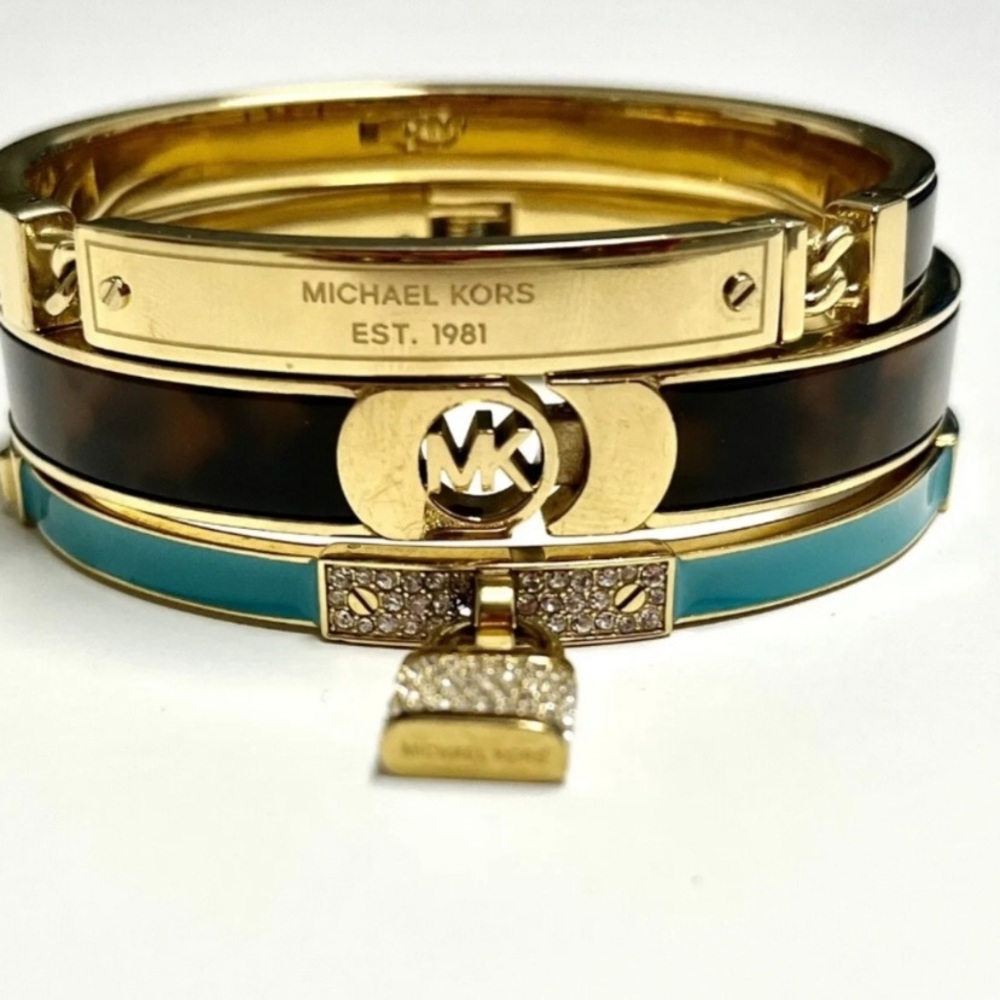 Stunningly pretty Michael Kors bracelets. - Picture 2 of 15